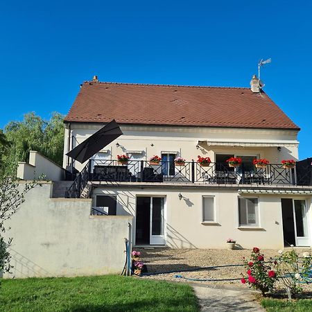 Chez Jaja Et Phiphi Apartman Bourg-et-Comin Kültér fotó
